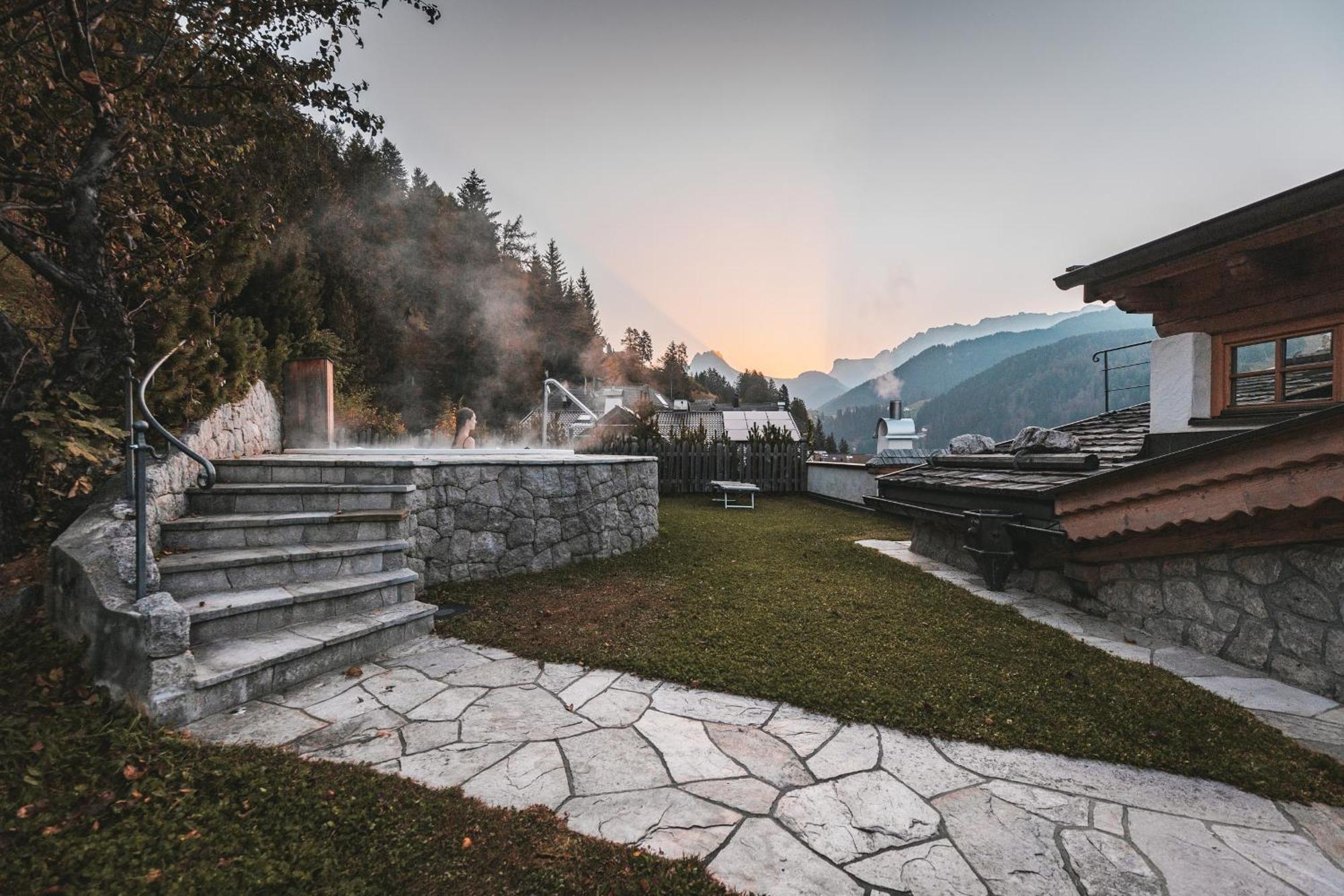 Dorfhotel Beludei Santa Cristina Val Gardena Екстериор снимка