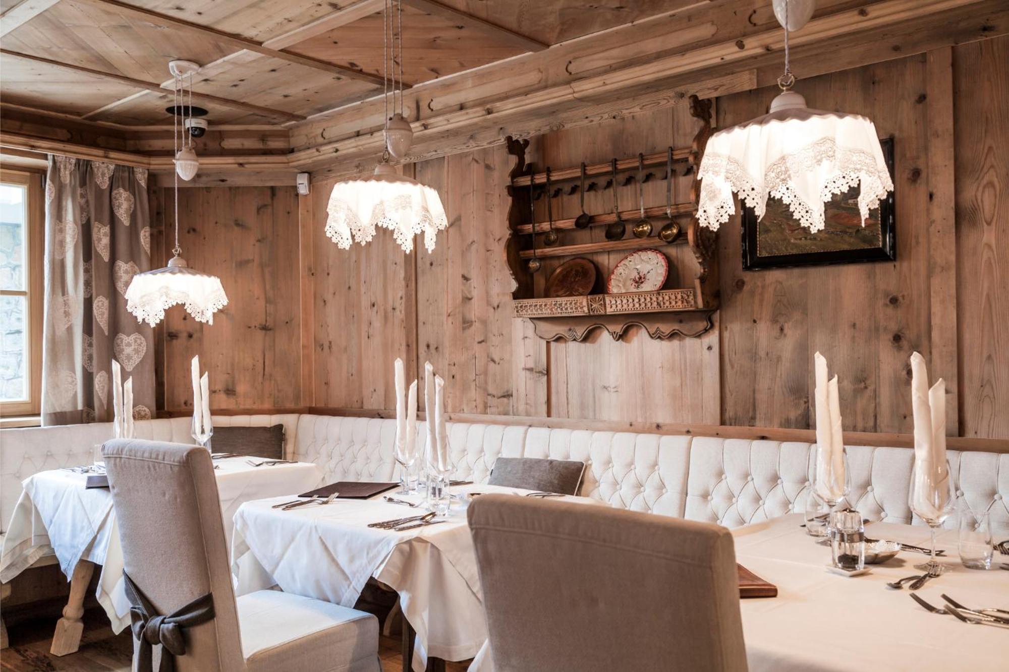 Dorfhotel Beludei Santa Cristina Val Gardena Екстериор снимка